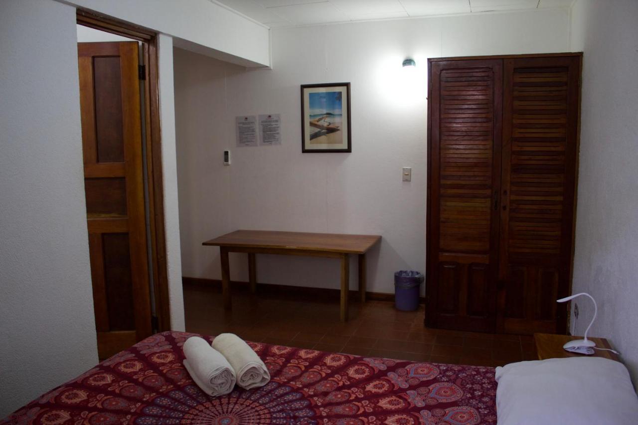 Hostel Tajalin Montezuma Extérieur photo