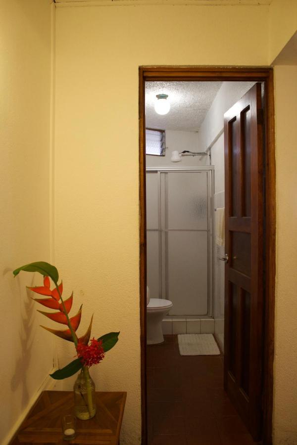 Hostel Tajalin Montezuma Extérieur photo