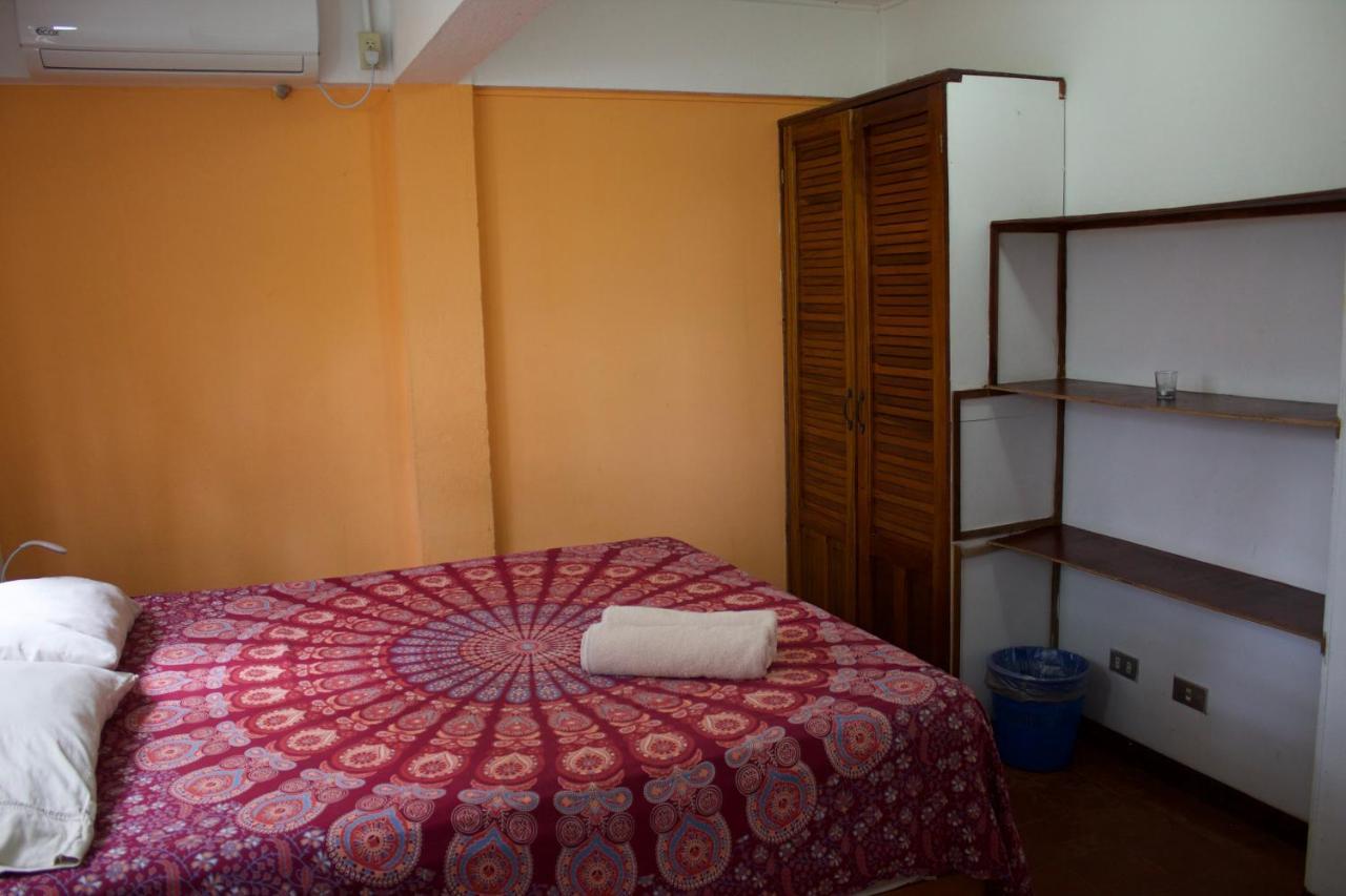 Hostel Tajalin Montezuma Extérieur photo