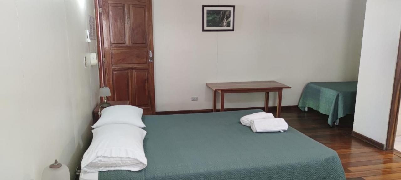 Hostel Tajalin Montezuma Extérieur photo